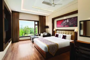 Ramada by Wyndham Varanasi Katesar - Room