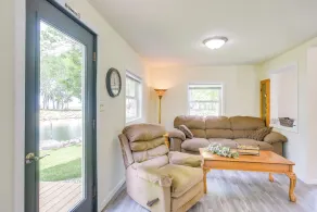 Grand Lake Getaway w/ Boat Dock in St Marys! - Interior