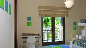 Villa in Red - Room