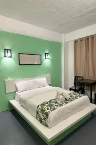 At The Pad Hotel and Resort near Clark Airport - Chambre