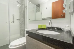 Hotel El Marqués - Bathroom