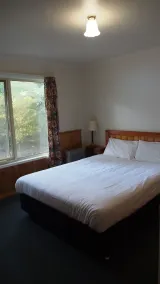 Strahan Retreat Holiday Park - Zimmer