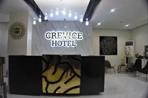 CREVICE HOTEL - Réception