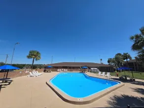 Super 8 by Wyndham Lake City - Piscine