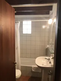 HOSTERÍA SAJONIA - Baño