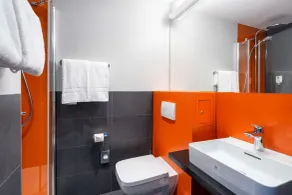 Campanile Berlin Brandenburg Airport - Bathroom