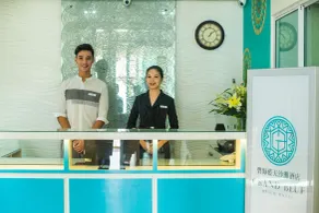 Grand Blue Beach Hotel - Concierge desk