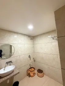 The Naklang Hotel & Restro - Salle de bain