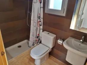 Chalet con piscina y vistas a 10min de la playa de Blanes - Badeværelse