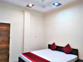 Comfort Inn Hotel.Near MayurVihar Metro1 - Chambre