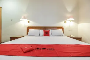 RedDoorz Plus at Pitagiri GBK Senayan - Room