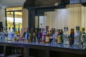 Crown Hotel Piarco - Restaurante