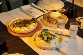 Lopera Beach Hotel - Restaurant