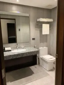 J7 Plaza Hotel - Salle de bain