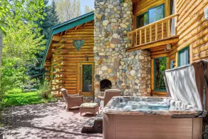 Life on Easy Street w/ Hot Tub: 7 Mi to Dwtn! - Interiør