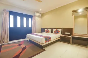 Vihasta Sunrise Hotel by RR Enterprises - Chambre