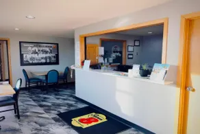 Super 8 by Wyndham Belle Fourche SD - Hall