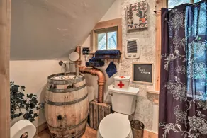 Steps to Waterfront & Dtwn: Sturgeon Bay Escape! - Interior