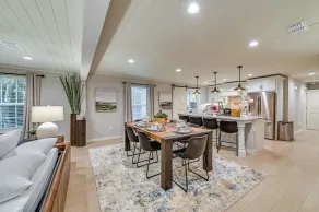 3 Mi to Lake Ray Roberts: Luxe Pilot Point Home - Innvendig