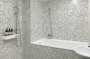 Brown Dot Hotel Buan Byeonsan - Baño