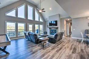 Lake Keowee Getaway: Boat Dock, Deck, Grill! - Interiør