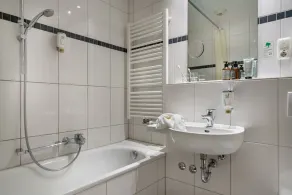 Garner Hotel Hamburg - Graf Moltke by IHG - Bagno