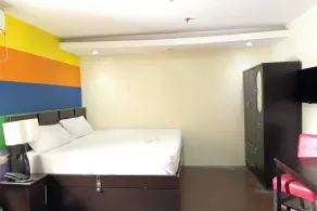 Fave Hotel Angeles City formerly Hotel America - Zimmer