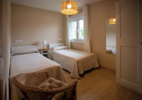 Apartamentos San Pedro en Llanes - Zimmer