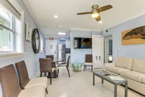 Walk to Beaches & Gulf: Indian Rocks Beach Duplex! - Innenbereich