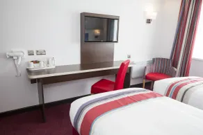 Ramada Milton Keynes - Room
