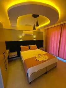 Lina Suit - Room