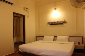 OYO 6474 Home Boutique 2 BHK Villa Candolim - Zimmer