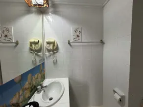 Royal Jommanee Hotel - Bathroom