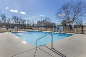 Comfort Suites Wilson - I - 95 - Piscine