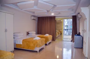 PYRAMIDS guest house - Room