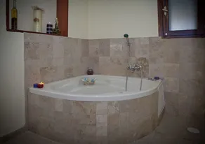 My Place in the Colony - Banheiro