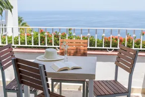 Grand Miramar All Luxury Suites & Residences - Vue de la chambre