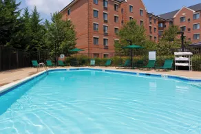 Staybridge Suites Tysons - McLean by IHG - Pool