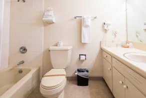 Coral Reef Inn & Condo Suites - Salle de bain