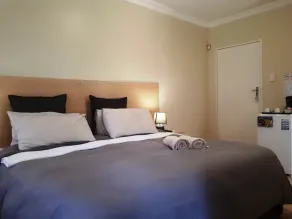 PTA East Guest Rooms - Rom