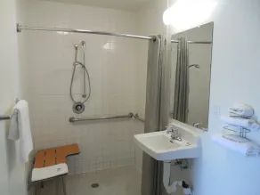 Motel 6-Temecula, CA - Historic Old Town - Salle de bain