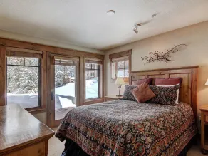 Keystone Village Condos by Gondola Resorts - Room