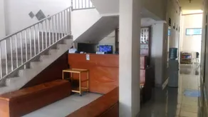 Losmen Ibu Hj. Tarjo - Lobby sitting area