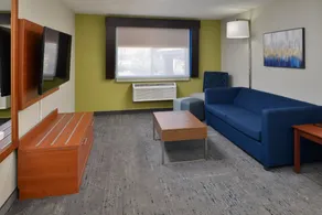 Holiday Inn Express & Suites Farmington Bloomfield by IHG - Chambre