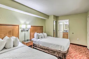 Beachfront Condo in Myrtle Beach w/ Pool Access - Innenbereich