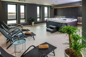 Flow Hotel & Conference - Piscine