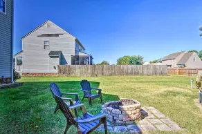 9 Mi to Richmond: Sandston Home w/ Office - Interiör