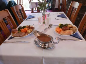 Y Giler Arms - Restaurante