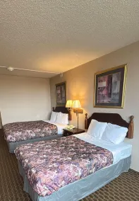 Napoleon Inn and Suites - Rum
