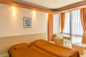 Golden Pearl Hotel - Rum